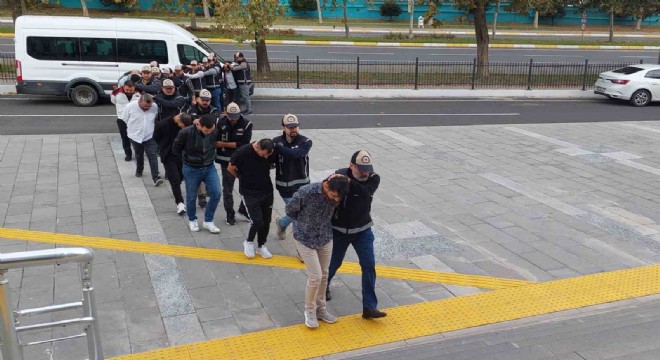 Yerlikaya: ‘Çetelere nefes aldırmayacağız'