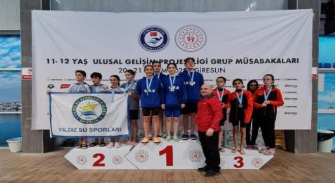 Yüzmede bronz madalyalar Erzurum'a