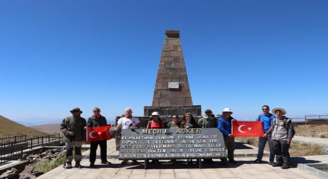 Zafer Bayramı anısına zirve yürüyüşü