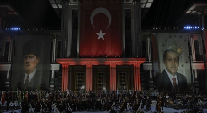 Zafer Bayramı'nda 100. Yıl Marşı coşkusu