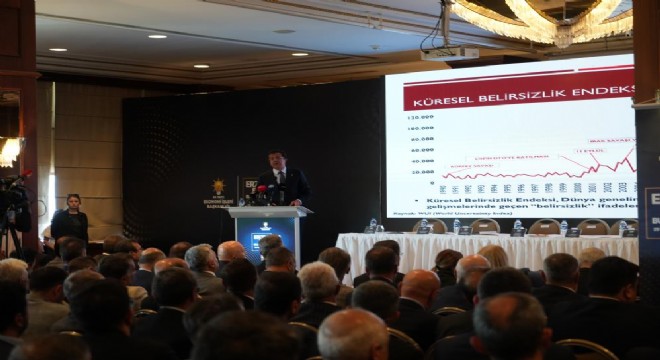 Zeybekçi  Erzurum Ekonomi Buluşmalarında konuştu