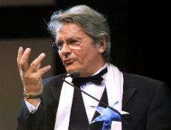 ASİMED'ten Alain Delon'a tepki