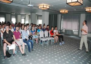 Buz Pateni Milli Takımına doping semineri