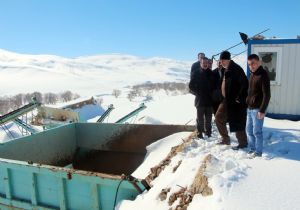 Bingöl-Erzurum duble yolunda protesto eylemi