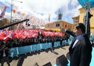‘Hiçbir güç karşısında baş eğmeyiz'