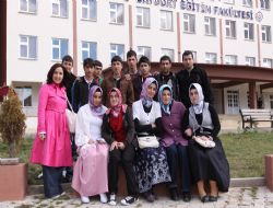 BÜ Erzurumlu öğrencileri ağırladı