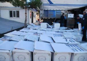 Cehiz kamyonundan kaçak sigara çıktı