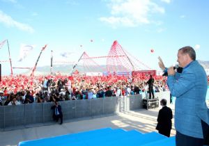 ‘Kahramanlarımız destan yazıyor'