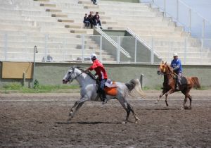 Ciritlerini Soma acısıyla attılar