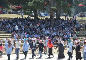 Gurbetteki Erzurumlular Kocayayla'da buluştu