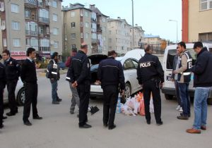 Doğu'da bombalı araç alarmı