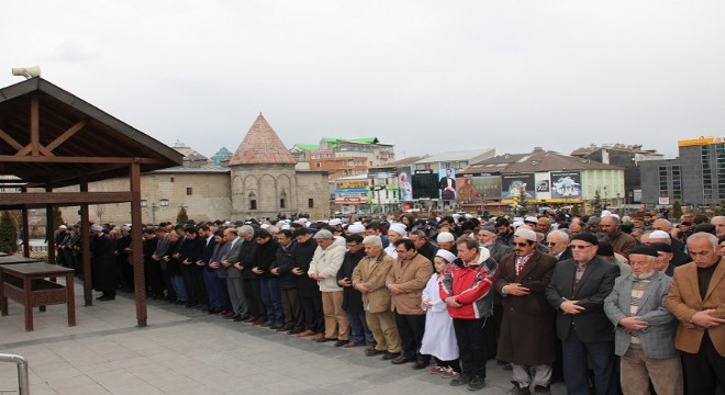 İdib mazlumları için gıyabi cenaze namazı kılındı