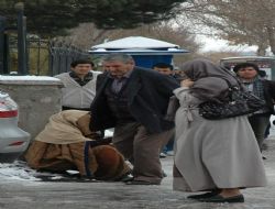 Dilenciler soğuk dinlemiyor
