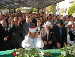 Doğanata dualarla uğurlandı