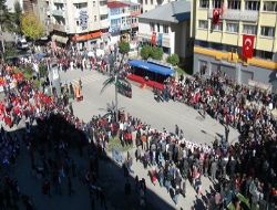 Doğu'da milli coşku