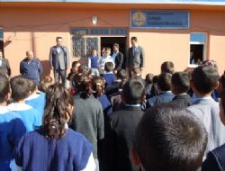 Duman Köyü'nde milli coşku