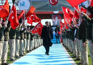 Davutoğlu: ‘Çanakkale'den ders almalılar'