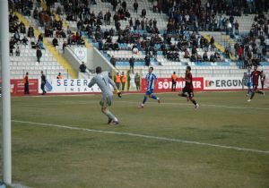 Düzyurtspor liderliğini sürdürdü