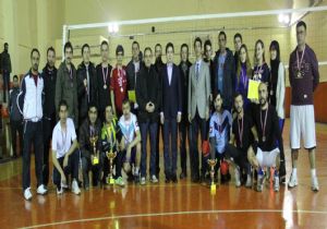 Dönmez Karayazı'ya spor sinerjisi taşıdı