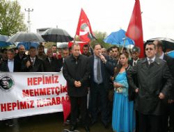Ermenistan sınırında miting 