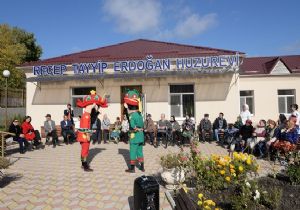 Geleneksel Türk Tiyatrosu Gökoğuz Yeri'nde