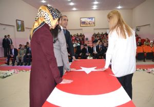 Genç öğretmenler yemin etti