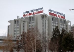 Güzelova'da trafik kazası: 4 yaralı