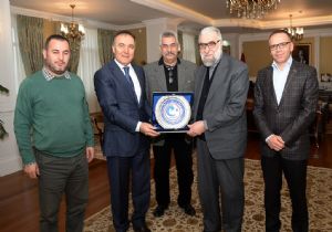 Altıparmak: ‘Hat, milli sanatımızdır'