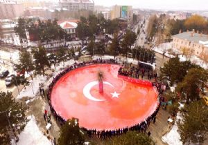 Havuzbaşı'nda Milli Damga