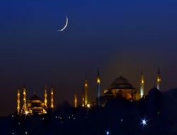 Çarşamba günü Miraç Kandili