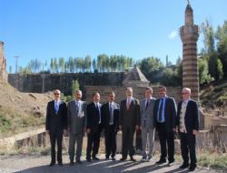 Hınıs'ta Müftüler Zirvesi