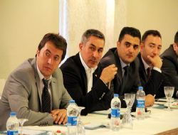 İHA zirvesinde ‘haber özgürlüğü' istişaresi