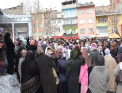 İzdihamı polis önledi