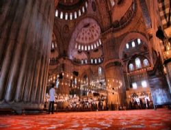 'Kadınlar, Allah(CC)'ın  emanetidir'