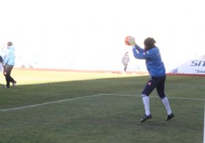 Erzurumspor kalesi emin ellerde
