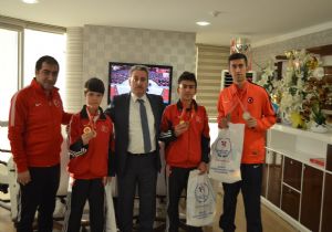 Karatede Erzurum'u gururlandırdılar