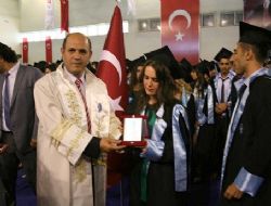 KAÜ mezunlarını uğurladı