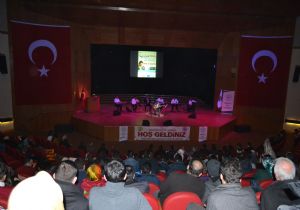 Akçayır üniversitelilerle buluştu