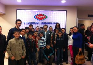 Akçayır, bu kez gençler için çaldı, söyledi