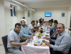 Akademisyenler iftarda buluştu