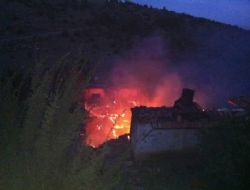 Kızlarkale Köyünde ahır yangını