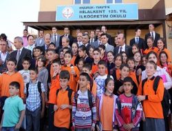 İlk zil törenle çaldı