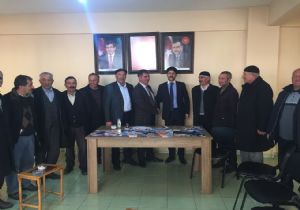 Keleş öngörülerini gençlerle paylaştı