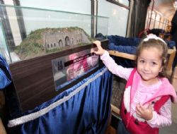 Kültür otobüsü ilgi gördü