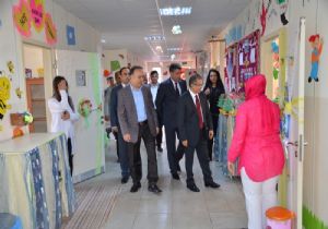 Altıparmak Suriyeli misafirleri ziyaret etti