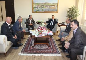 ‘Erzurum'da kişi başına 3.3 kitap düştü'