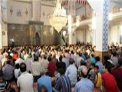 Erzurum'da Bayram Namazı 07.05'te