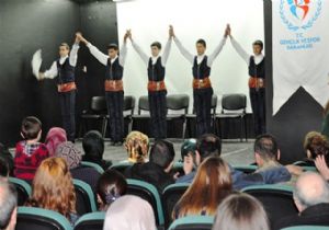 Türkü türkü milli coşku