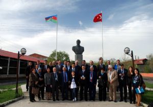 Aliyev doğum gününde anıldı