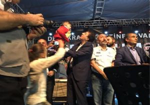 Dadaşlar yine meydanlara sığmadı